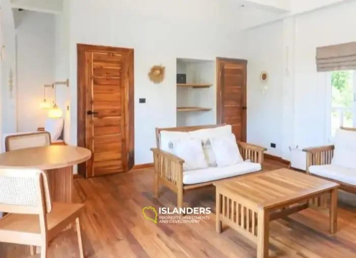 Mini resort 5 bdrm with swimming pool on the first coastline (Thong Son Beach)