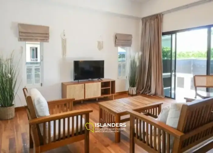 Mini resort 5 bdrm with swimming pool on the first coastline (Thong Son Beach)