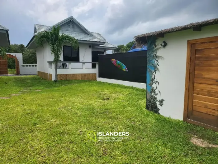 Mini resort 5 bdrm with swimming pool on the first coastline (Thong Son Beach)