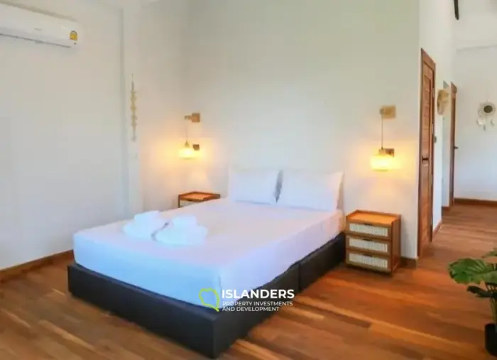 Mini resort 5 bdrm with swimming pool on the first coastline (Thong Son Beach)