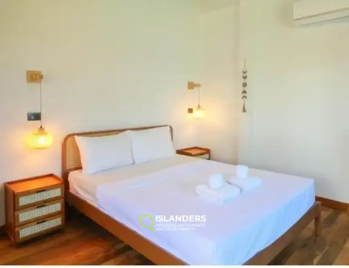 Mini resort 5 bdrm with swimming pool on the first coastline (Thong Son Beach)