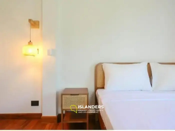 Mini resort 5 bdrm with swimming pool on the first coastline (Thong Son Beach)