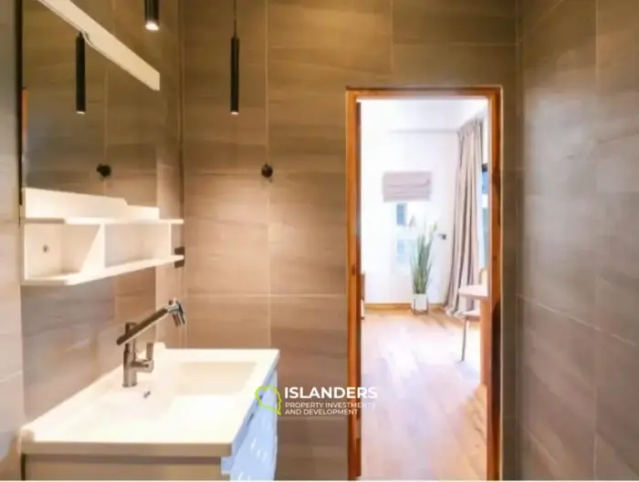 Mini resort 5 bdrm with swimming pool on the first coastline (Thong Son Beach)