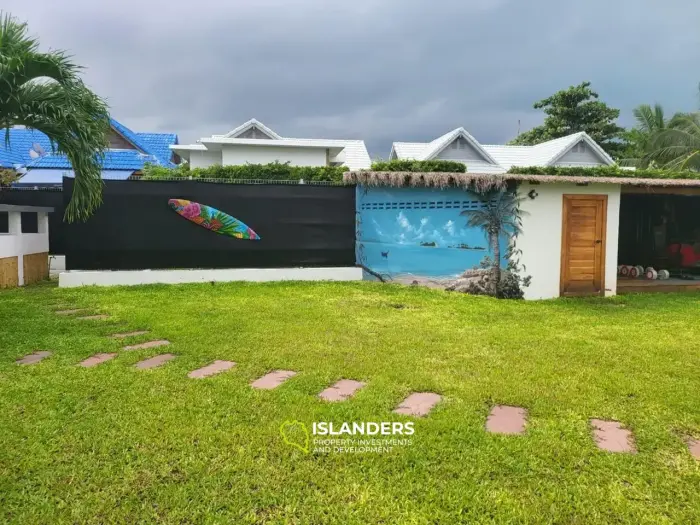 Mini resort 5 bdrm with swimming pool on the first coastline (Thong Son Beach)