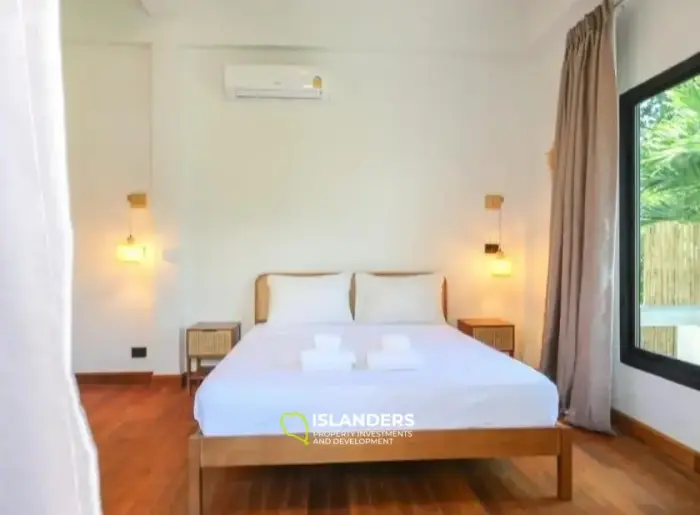 Mini resort 5 bdrm with swimming pool on the first coastline (Thong Son Beach)