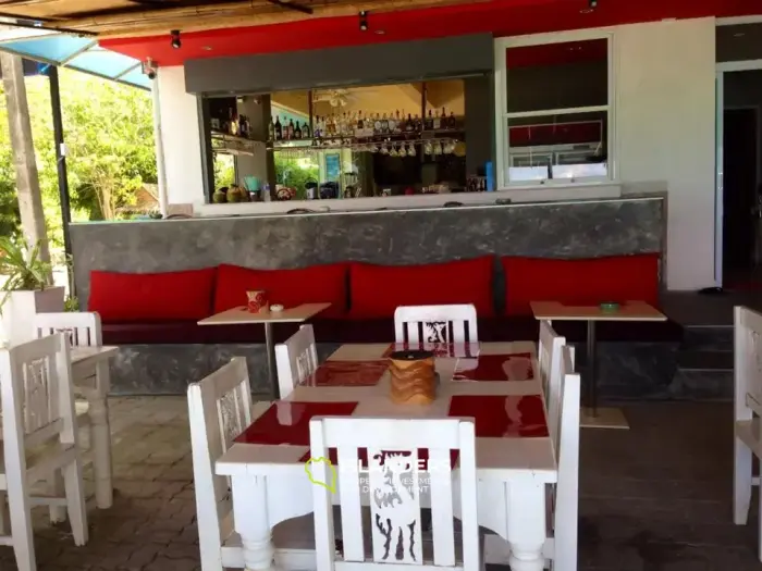 Beach front hotel - Chaloklum