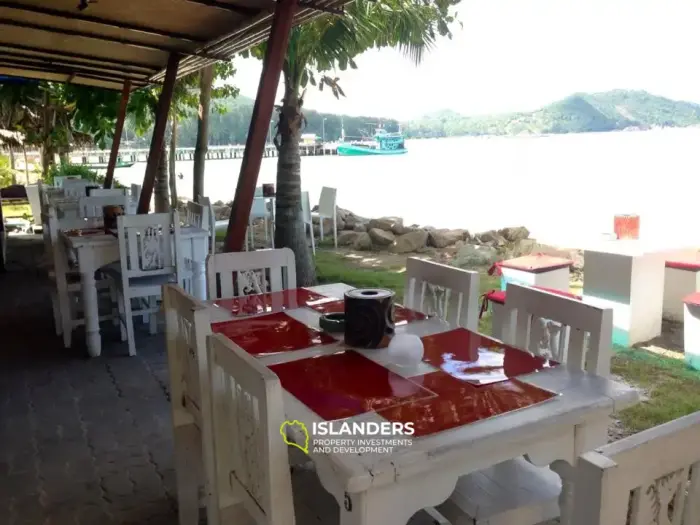 Beach front hotel - Chaloklum