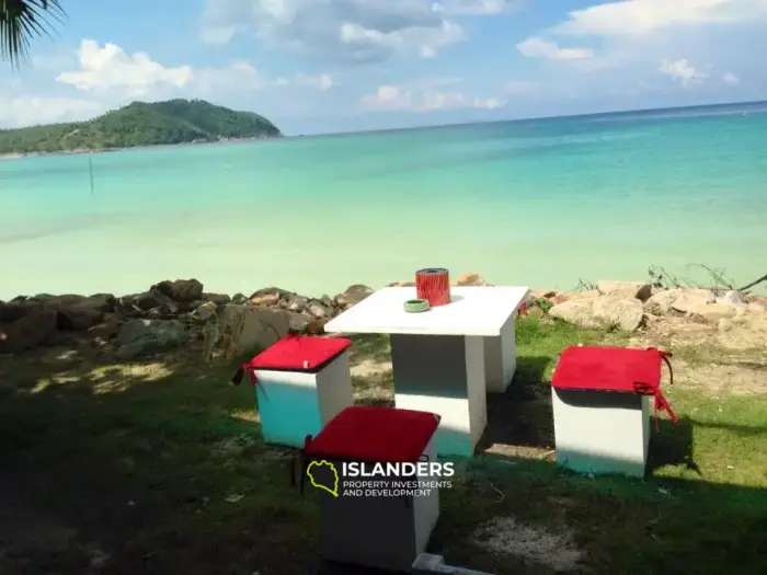 Beach front hotel - Chaloklum