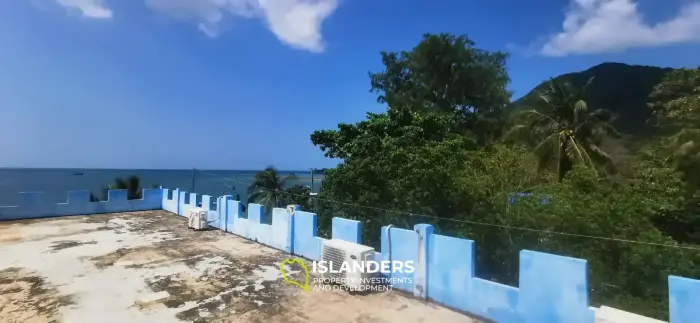 Beach front hotel - Chaloklum