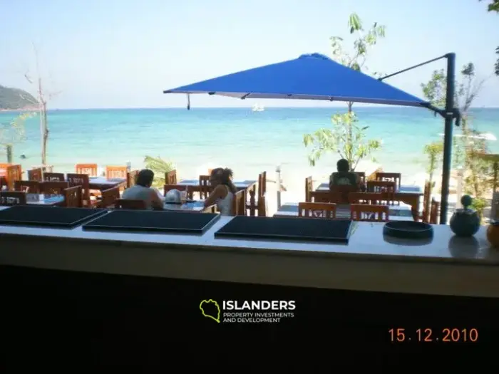 Beach front hotel - Chaloklum
