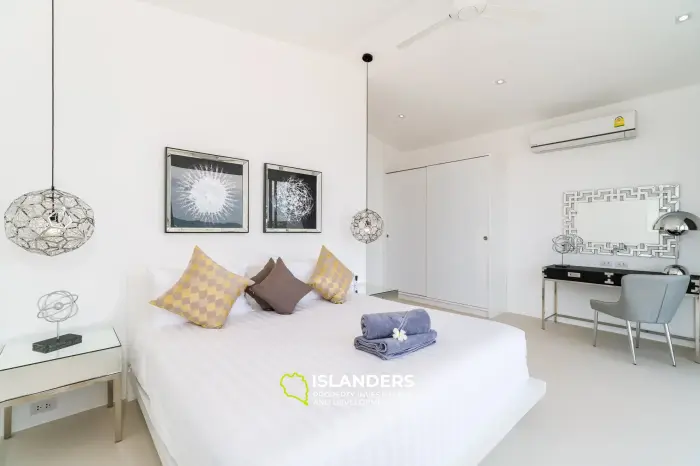 Two-storey pool villa 4 bdrm with access to private beach