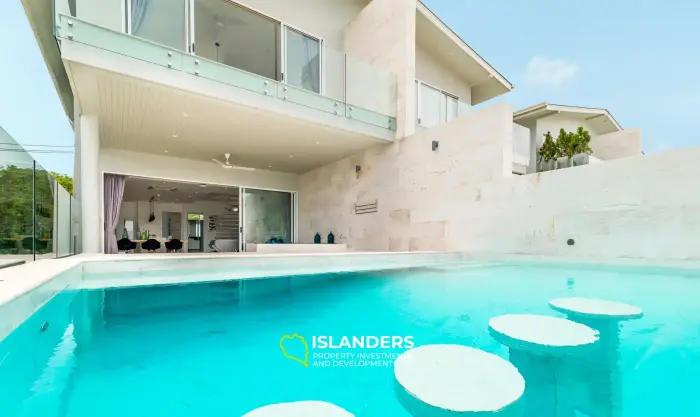 Two-storey pool villa 4 bdrm with access to private beach