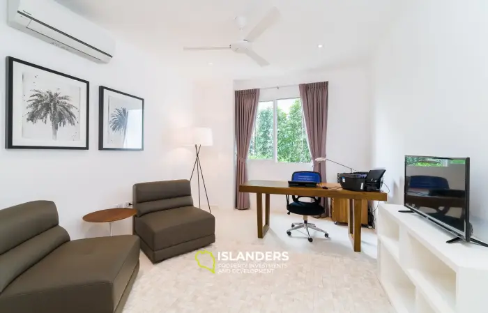 Two-storey pool villa 4 bdrm with access to private beach