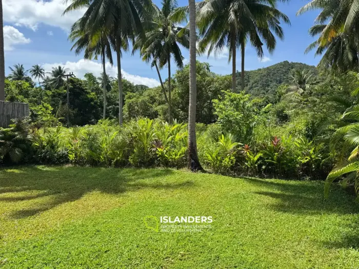 🏡 Villa Tropical Hideaway con Gran Jardín y Piscina Privada – Coconut Lane, Koh Phangan 🌴🌺