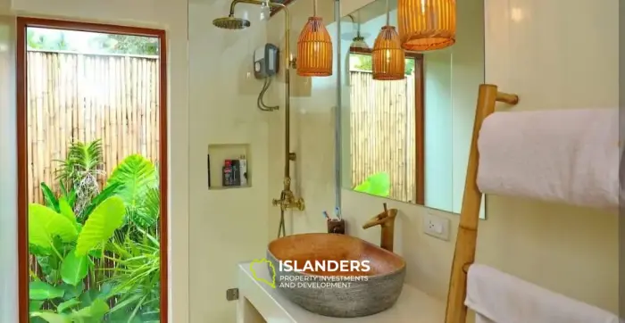 🏡 Villa Tropical Hideaway con Gran Jardín y Piscina Privada – Coconut Lane, Koh Phangan 🌴🌺