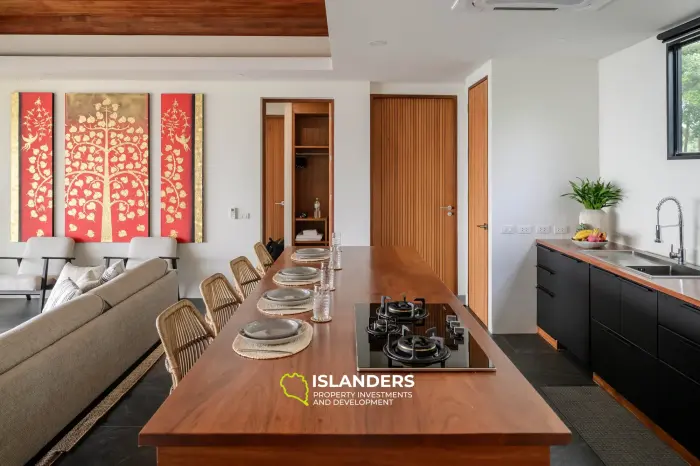 🌅 Oceanview Sunset Villa – 4BR Private Estate with Infinity Pool & Expansive Sea Views