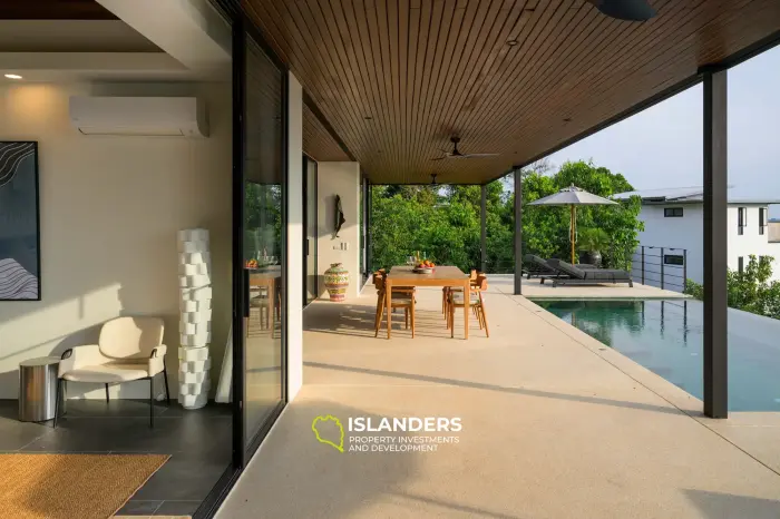 🌅 Oceanview Sunset Villa – 4BR Private Estate with Infinity Pool & Expansive Sea Views