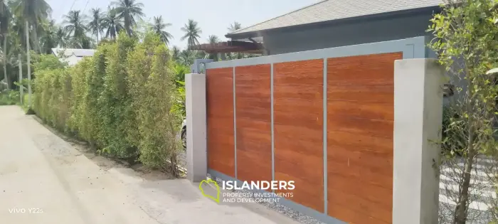 วิลล่าทรอปิคอลขนาดกว้าง 2 ห้องนอนพร้อมสระว่ายน้ำ