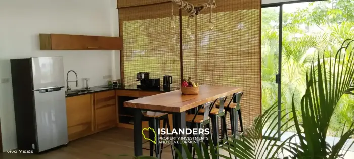 วิลล่าทรอปิคอลขนาดกว้าง 2 ห้องนอนพร้อมสระว่ายน้ำ