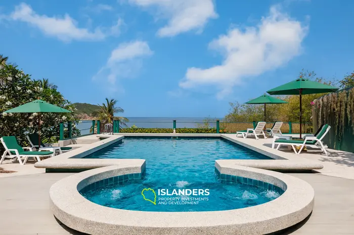 LUXURY BEACH FRONT VILLA RETREAT IN KOH PHANGAN