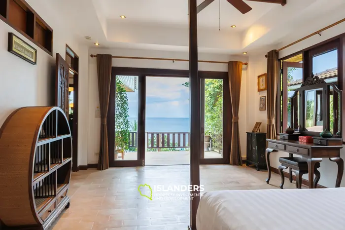 LUXURY BEACH FRONT VILLA RETREAT IN KOH PHANGAN