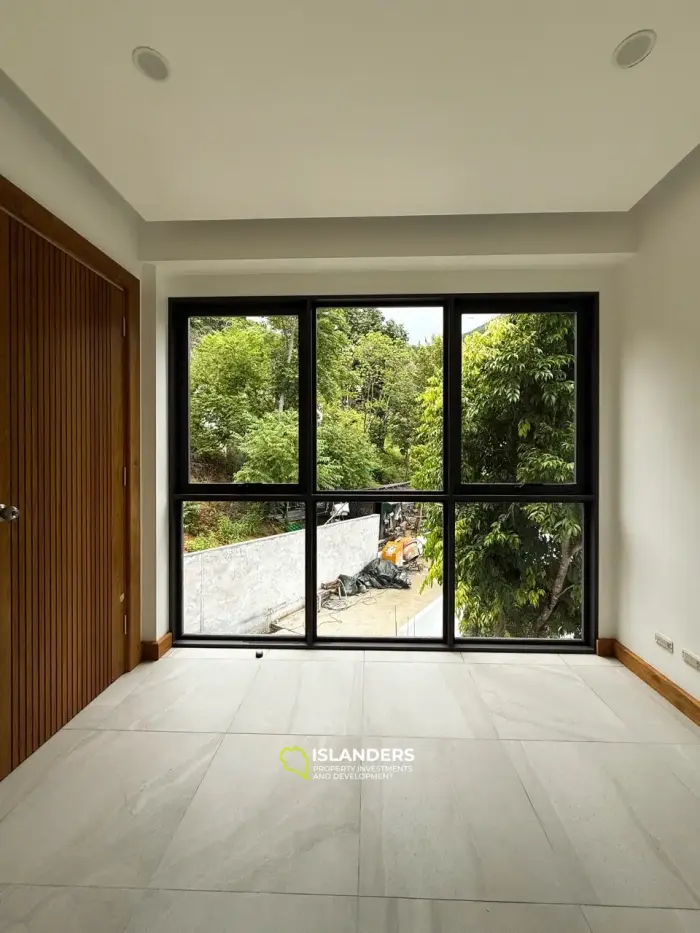 Ein außergewöhnliches 3-Zimmer-Haus mit Blick auf die Bucht.