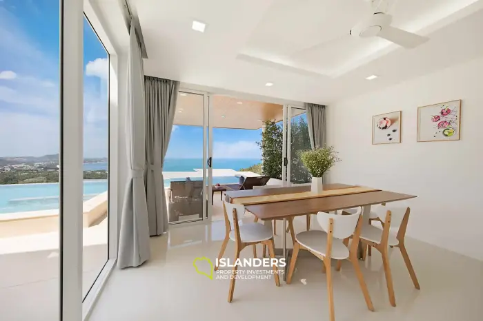 Geräumige 4-Zimmer-Villa mit Pool mit Blick auf die Berge und das Meer.