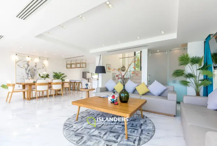 Villa dúplex con piscina de 3 habitaciones, amueblada y con vista al océano.