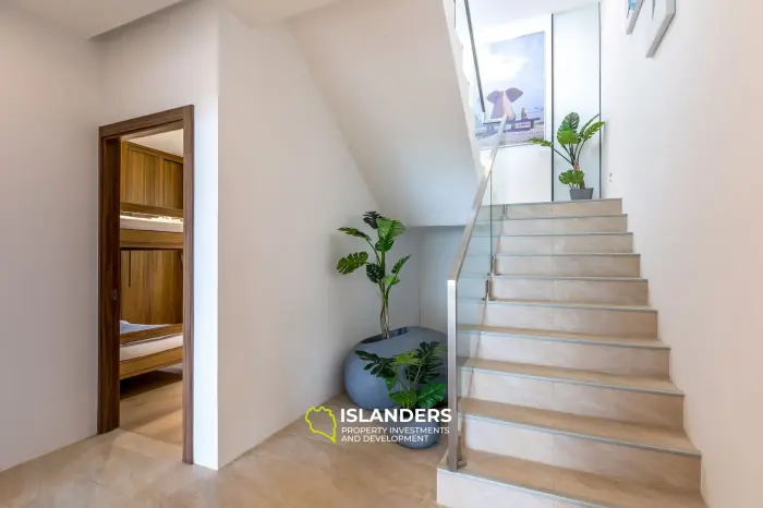 Villa dúplex con piscina de 3 habitaciones, amueblada y con vista al océano.