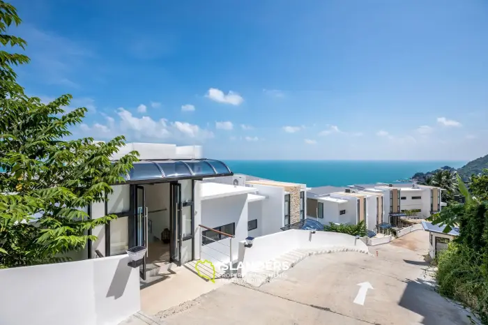 Villa dúplex con piscina de 3 habitaciones, amueblada y con vista al océano.