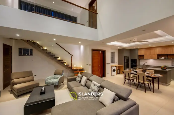 Villa con piscina de 3 habitaciones con vista al mar y gran terreno.