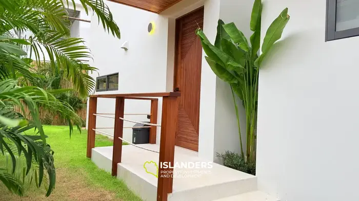 Tropical Luxury 2BD Villa & Smart Investment