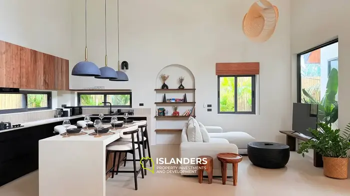 Tropical Luxury 2BD Villa & Smart Investment