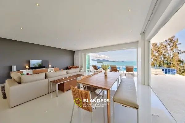 Villa moderne de 3 chambres avec piscine et vue panoramique sur la mer depuis les collines de Bangrak.