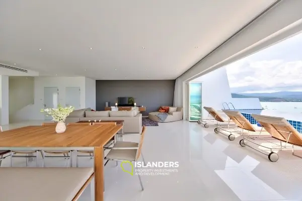 Villa moderne de 3 chambres avec piscine et vue panoramique sur la mer depuis les collines de Bangrak.