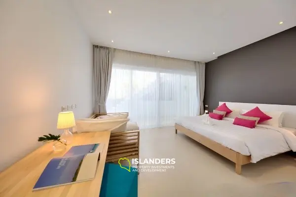 Villa moderne de 3 chambres avec piscine et vue panoramique sur la mer depuis les collines de Bangrak.