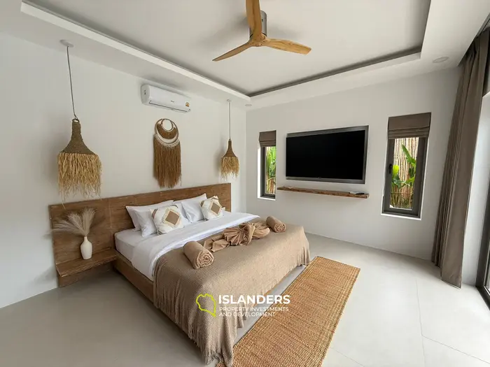 New 3 bdrm pool villa within walking distance to Fisherman's Village