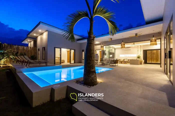 New 3 bdrm pool villa within walking distance to Fisherman's Village