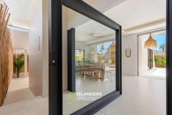 New 3 bdrm pool villa within walking distance to Fisherman's Village
