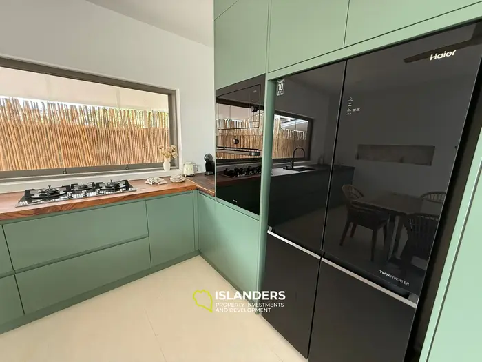 New 3 bdrm pool villa within walking distance to Fisherman's Village