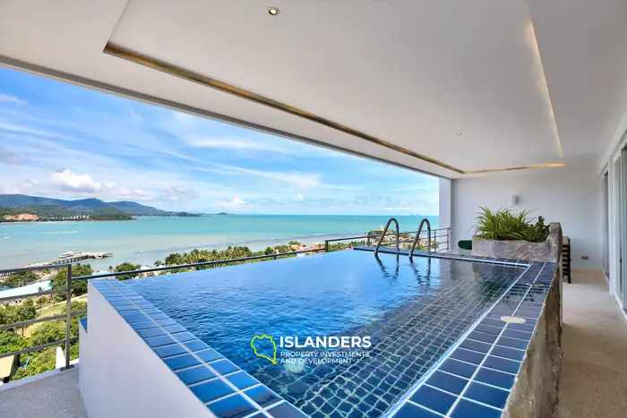 Panoramic penthouse 3 bdrm with pool and 180 degree sea view