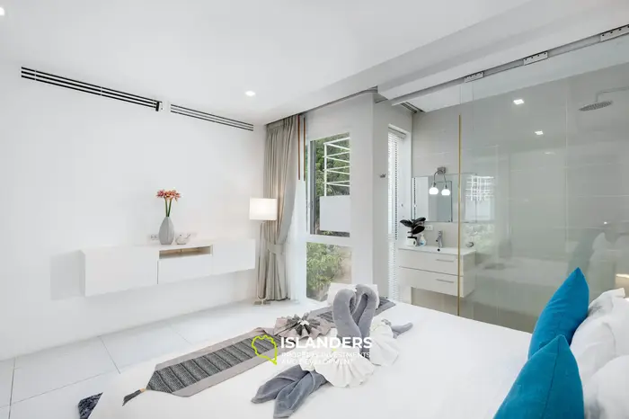 Penthouse 3 bdrm with pool and sea view after complete renovation