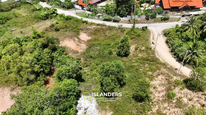 Terreno perfectamente ubicado, a poca distancia de la playa.
