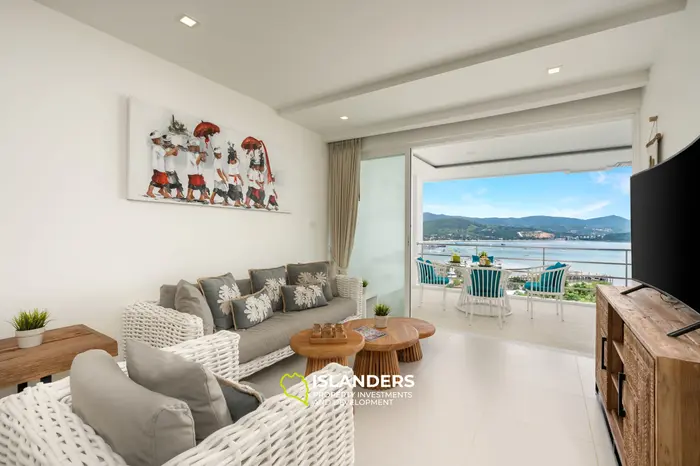 2 bdrm apartment on the second floor with shared pool and sea view
