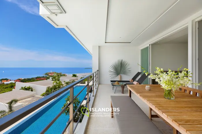 2 bdrm apartment with shared pool and breathtaking sea views from the living room
