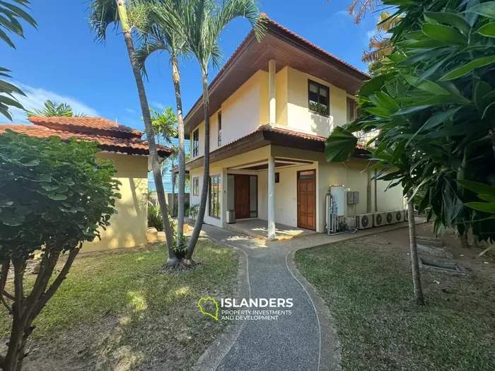 Spacious 4 bdrm pool villa in the north of Koh Samui