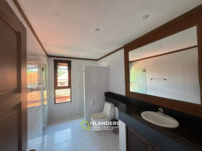 Spacious 4 bdrm pool villa in the north of Koh Samui