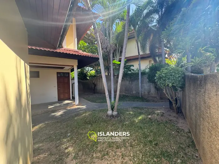 Spacious 4 bdrm pool villa in the north of Koh Samui