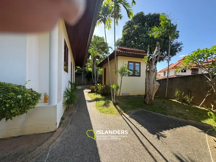 Spacious 4 bdrm pool villa in the north of Koh Samui