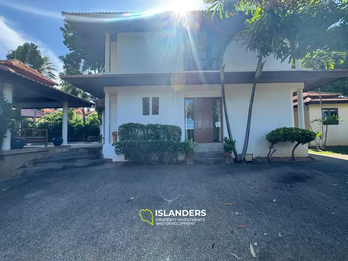 Spacious 4 bdrm pool villa in the north of Koh Samui